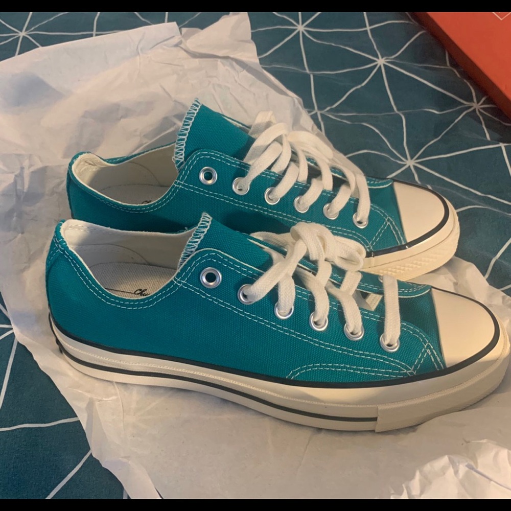green converse